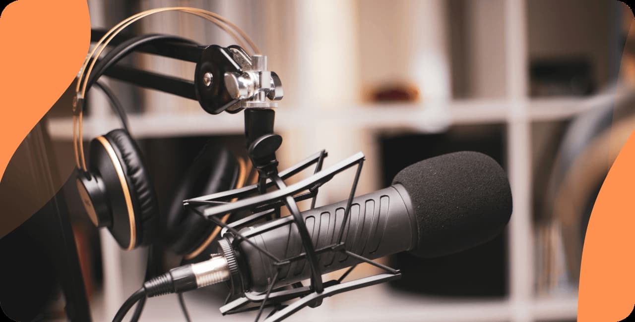 The Art of On-Air Communication: How Radio Hosts Develop Their Communication Skills